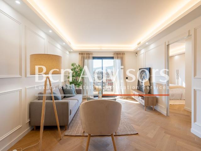 Piso en venta en Barcelona, Sant Antoni. Espectacular y reconocido piso de diseño en pleno Eixample. Pisos.