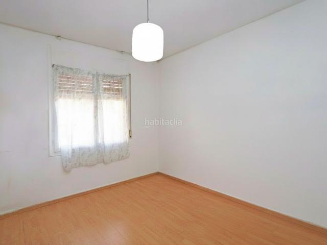 Piso en venta en Barcelona, Sant Antoni. GRAN OPORTUNIDAD!. Pisos.