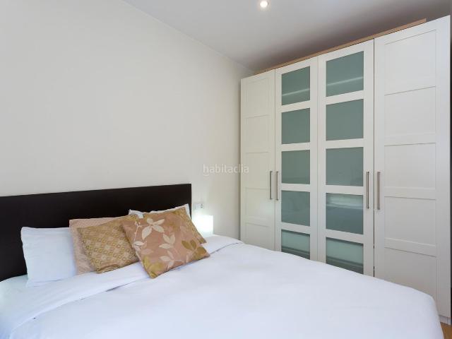 Piso en venta en Barcelona, Sant Antoni. Ideal zona.!. Pisos.
