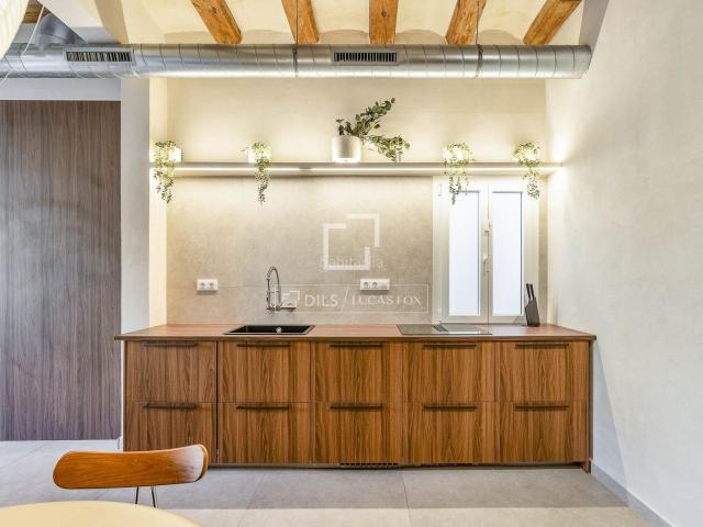 Piso en venta en Barcelona, Sant Antoni. Piso Excelentes de 2 dormitorios en venta en Sant Antoni, Barcelona. Pisos.