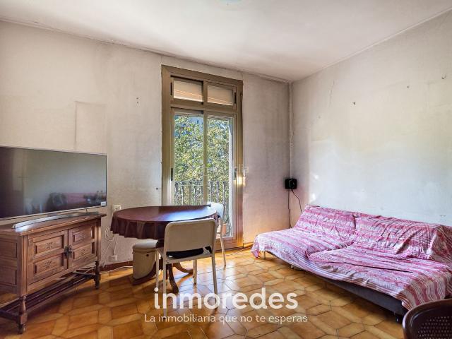 Piso en venta en Barcelona, Sant Antoni. PISO EN VENTA EN GRAN VIA DE LES CORTS CATALANES, SANT ANTONI. Pisos.