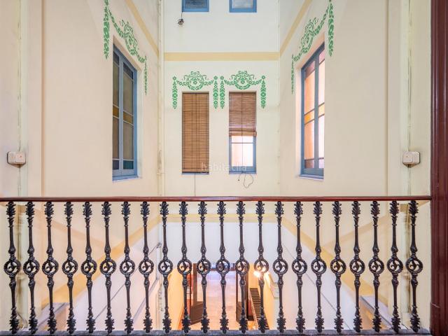 Piso en venta en Barcelona, Sant Antoni. Piso en zona sant antoni. Pisos.