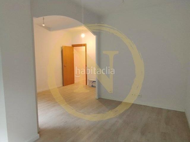 Piso en venta en Barcelona, Sant Antoni. Piso reformado con inquilino en Eixample Rentabilidad desde el primer día. Pisos.