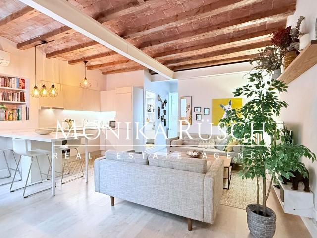 Piso en venta en Barcelona, Sant Antoni. Piso reformado en venta en Sant Antoni de 2 habitaciones. Pisos.