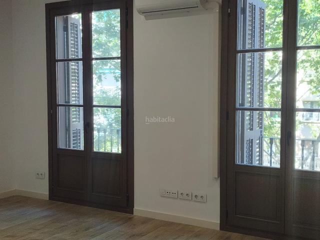 Piso en venta en Barcelona, Sant Antoni. PISO REFORMADO EN SANT ANTONI BARCELONA. Pisos.