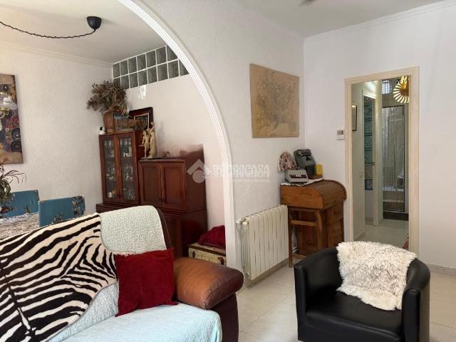 Piso en venta en Barcelona, Sant Genís dels Agudells. Piso en venta en Barcelona. Pisos.
