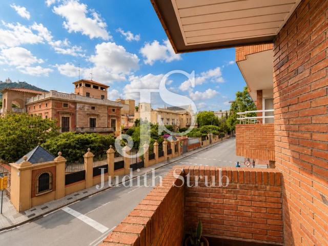 Piso en venta en Barcelona, Sant Gervasi Bonanova. Pg. Sant Gervasi, Jto Pza Bonanova. Disfruta de luminosidad, piscina y parking. Pisos.