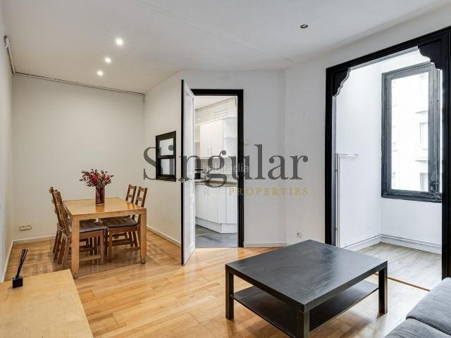 Piso en venta en Barcelona, Sant Gervasi Bonanova. Piso en venta en la calle Sant Gervasi de Cassoles. Pisos.