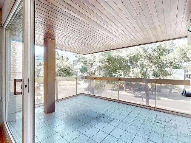 Piso en venta en Barcelona, Sant Gervasi Galvany. A reformar y alquiler con opción a compra. Pisos.