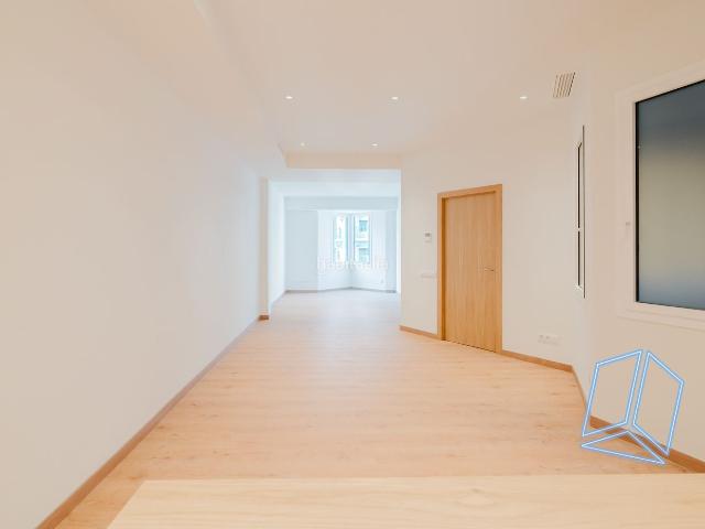 Piso en venta en Barcelona, Sant Gervasi Galvany. Exclusivo piso reformado a estrenar en Balmes, junto a Avenida Diagonal. Pisos.