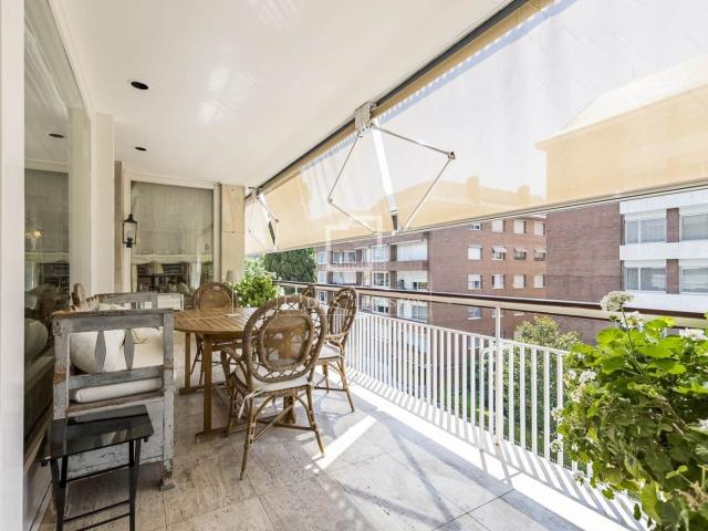 Piso en venta en Barcelona, Sant Gervasi Galvany. Piso de 6 dormitorios en venta en Turó Park, Barcelona. Pisos.