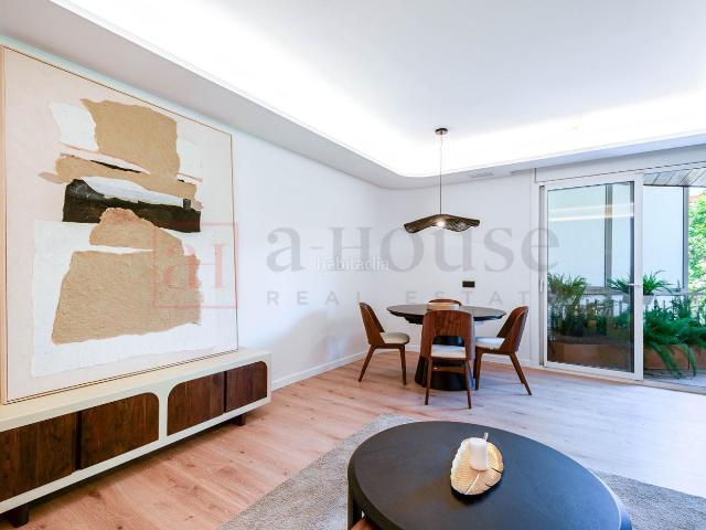 Piso en venta en Barcelona, Sant Gervasi Galvany. Precioso piso a estrenar con balcón a plaza Cardona. Pisos.