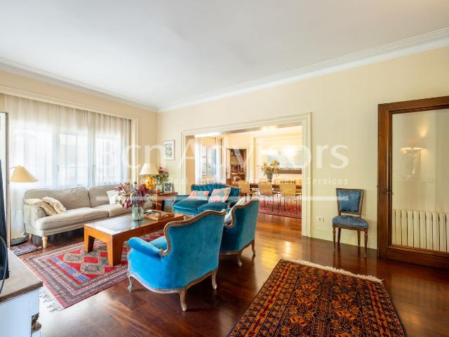 Piso en venta en Barcelona, Sant Gervasi Galvany. Sensacional y enorme piso segregable con terrazas y garaje en Galvany. Pisos.
