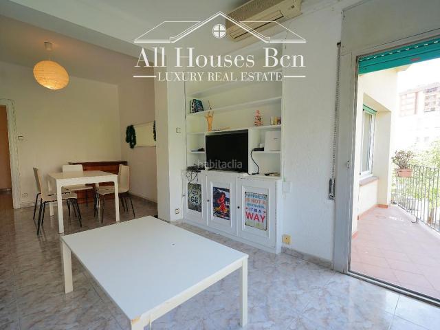 Piso en venta en Barcelona, Sant Ramon Maternitat. Oportunidad a reformar. Pisos.