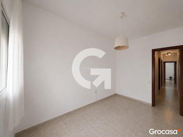 Piso en venta en Barcelona, Sant Ramon Maternitat. PISO LUMINOSO EN LES CORTS. Pisos.