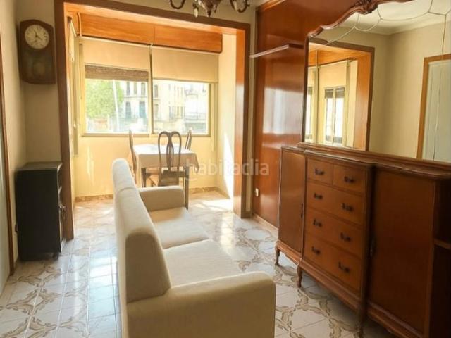 Piso en venta en Barcelona, Sant Ramon Maternitat. Pisos.