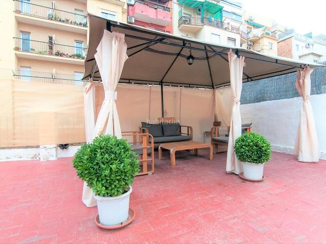 Piso en venta en Barcelona, Sant Ramon Maternitat. VIVIENDA ÚNICA CON GRAN TERRAZA EN LES CORTS. Pisos.