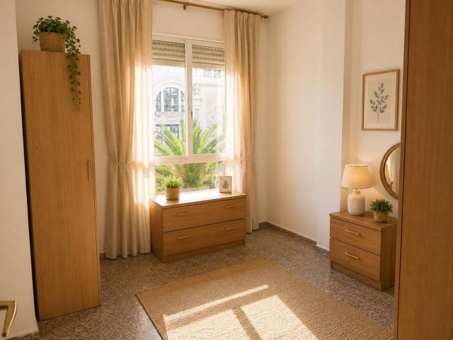 Piso en venta en Barcelona, Sants Badal. Oportunidad en la zona. Pisos.