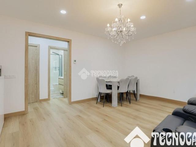 Piso en venta en Barcelona, Sants Badal. Piso en venta en Barcelona. Pisos.