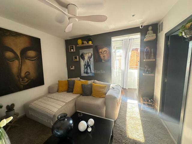 Piso en venta en Barcelona, Sants Badal. Pisos.