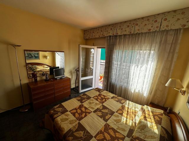 Piso en venta en Barcelona, Sants Badal. Pisos.