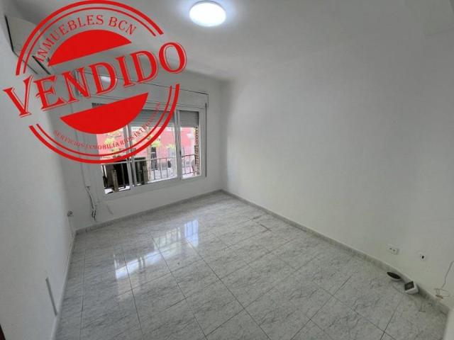 Piso en venta en Barcelona, Sants Montjuic