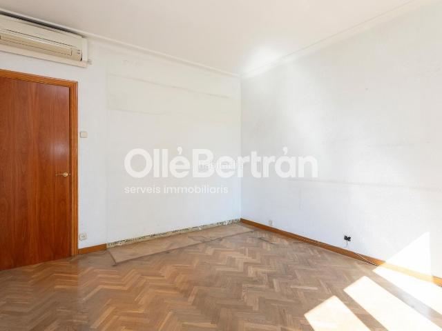Piso en venta en Barcelona, Sants. Pisos.