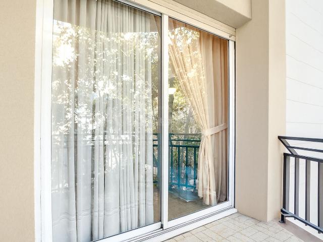Piso en venta en Barcelona, Sagrada Família. Amplio piso de 4 habitaciones con balcón en el corazón de Sagrada Família. Pisos.