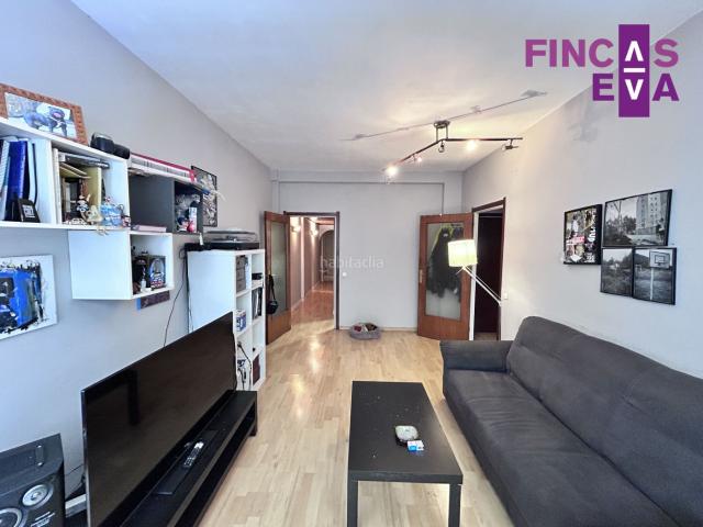 Piso en venta en Barcelona, Sagrada Família. PISO CON MUCHAS POSIBILIDADES DE REDISTRIBUCIÓN EN EIXAMPLE. Pisos.