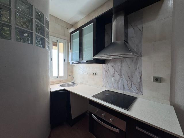 Piso en venta en Barcelona, Sagrada Família. Piso de 3 habitaciones en Carrer Enamorats. Pisos.