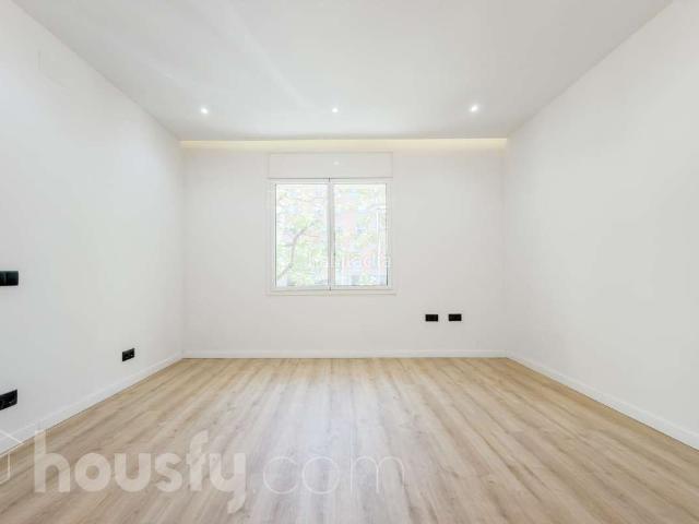 Piso en venta en Barcelona, Sagrada Família. Pisos.