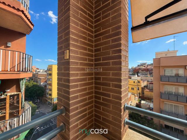 Piso en venta en Barcelona, Sagrada Família. ÚLTIMA PLANTA TOTALMENTE REFORMADA EN EL CORAZÓN DE BARCELONA. Pisos.