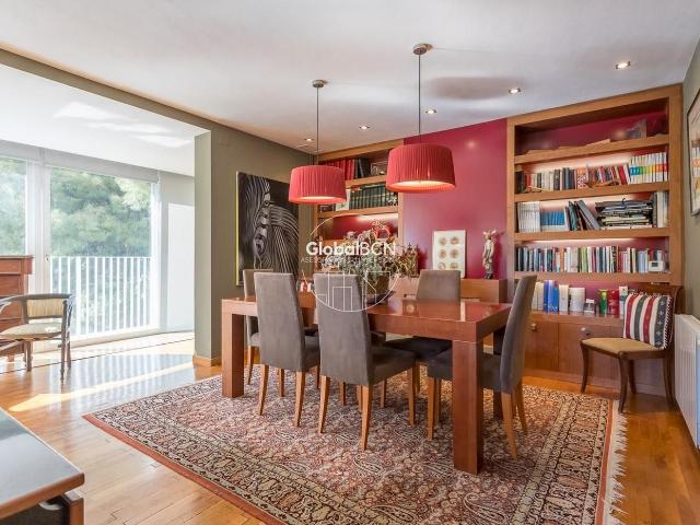Piso en venta en Barcelona, Sarrià. EXCLUSIVA VIVIENDA EN PEDRALBES CON PISCINA Y JARDINES EN UNA URBANIZACIÓN DE REFERENCIA!. Pisos.