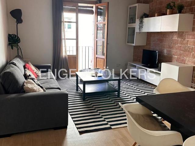 Piso en venta en Barcelona, St. Pere Sta. Caterina El Born. Amplia y luminosa vivienda en el Born. Pisos.