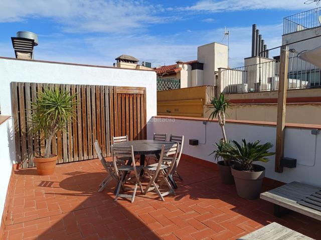 Piso en venta en Barcelona, St. Pere Sta. Caterina El Born. Exclusiva vivienda reformada en el corazón del Barrio Gótico, junto a la Plaza Sant Jaume. Pisos.