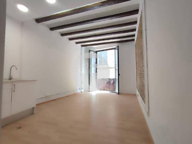 Piso en venta en Barcelona, St. Pere Sta. Caterina El Born. Piso con encanto en el Born, junto a Santa Maria del Mar. Pisos.