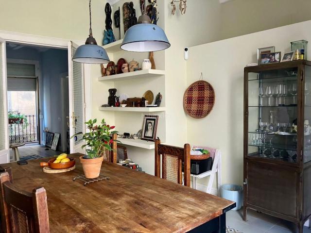 Piso en venta en Barcelona, St. Pere Sta. Caterina El Born. Piso de 3 habitaciones con oasis urbano en Sant Pere Santa Caterina. Pisos.