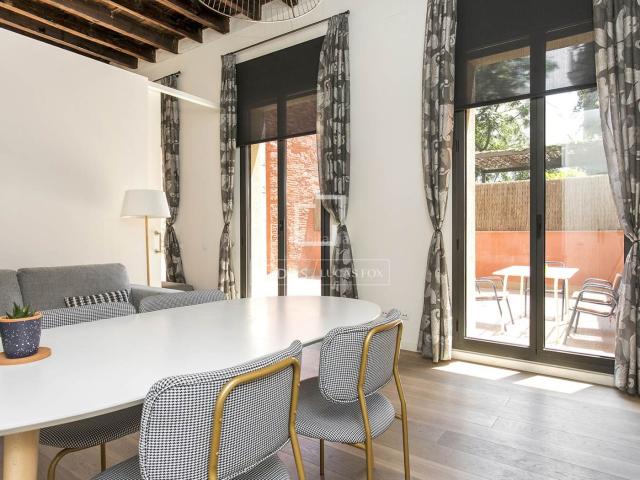 Piso en venta en Barcelona, St. Pere Sta. Caterina El Born. Piso de 2 dormitorios con 44m terraza en venta en El Born, Barcelona. Pisos.
