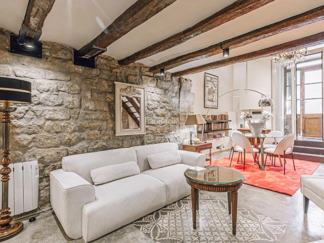 Piso en venta en Barcelona, St. Pere Sta. Caterina El Born. Piso en venta en Sant Pere, Santa Caterina i la Ribera, reformado con estilo loft, Barcelona. Pisos.
