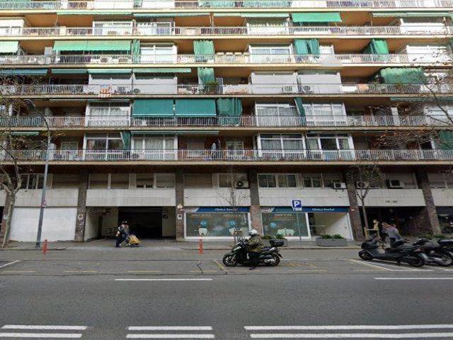 Piso en Venta en Barri de les Corts