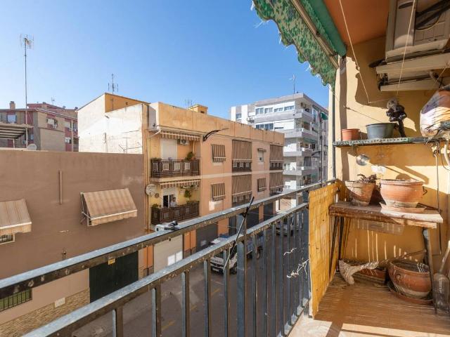 Piso en Venta en Barrio de Zaidín