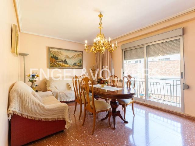 Piso en Venta en Barrio de Benicalap