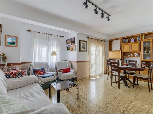 Piso en Venta en Barrio de Campanar
