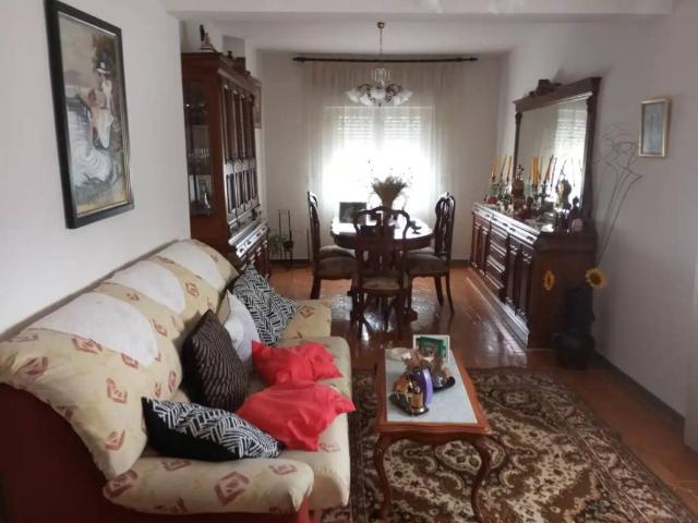 Piso en Venta en Baza