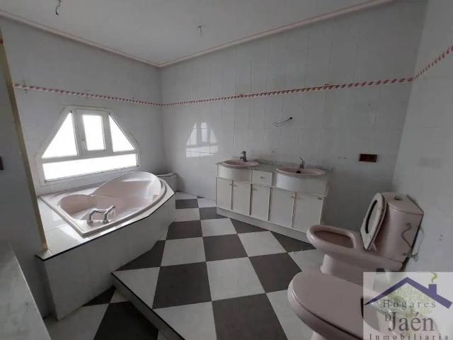 Piso en Venta en Begíjar