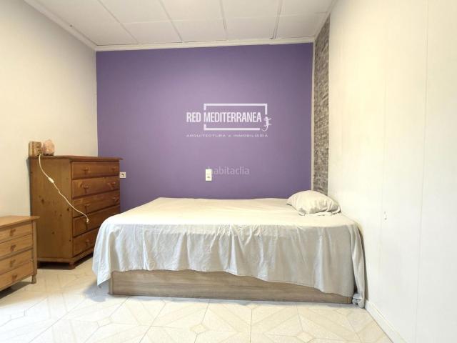 Piso en venta en Bellreguard. Planta baja con gran potencial de inversión y terraza privada en la azotea en Bellreguard Poble. Pisos.
