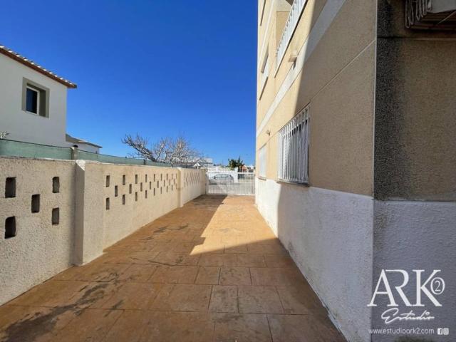 Piso en venta en Bellreguard. PLANTA BAJA EN LA PLAYA DE BELLREGUARD. Pisos.