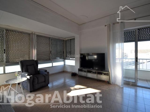 Piso en venta en Bellreguard. REFORMADO, AMPLIO Y EXTERIOR CON BALCÓN Y TRASTERO. Pisos.