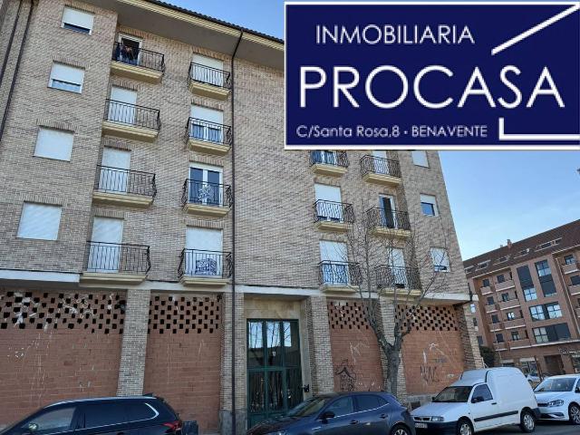 Piso en Venta en Benavente