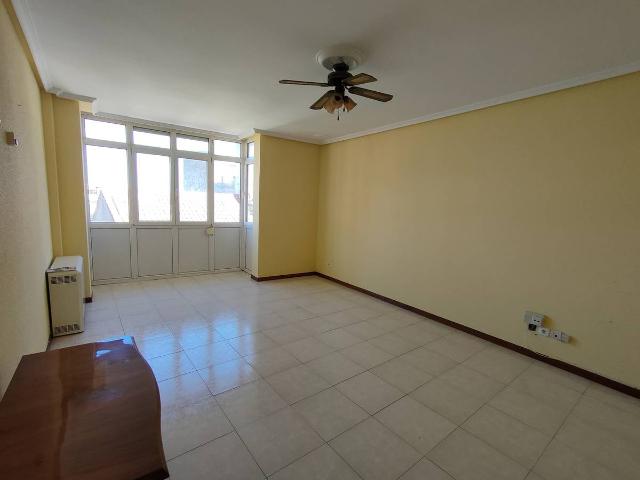 Piso en Venta en Benavente